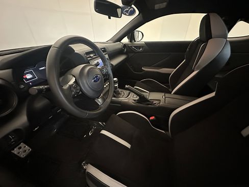 Certified 2025 Subaru BRZ Limited image 18