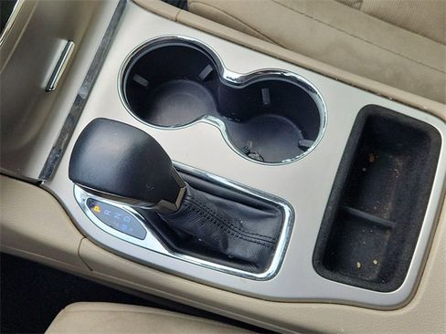 Used 2016 Jeep Grand Cherokee Laredo w/ Quick Order Package 23E image 15