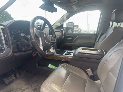 Used 2016 GMC Sierra 2500 SLT w/ Duramax Plus Package image 5
