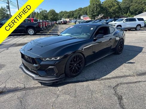 Used 2025 Ford Mustang GT Premium RWD image 4