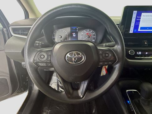 Used 2023 Toyota Corolla LE FWD image 9