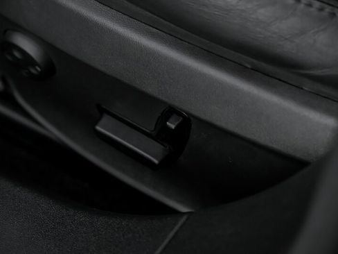 Used 2016 Tesla Model S 75D image 22