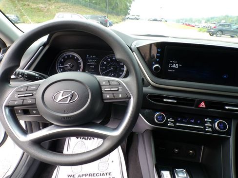 Certified 2023 Hyundai Sonata SEL w/ Cargo Package FWD image 10