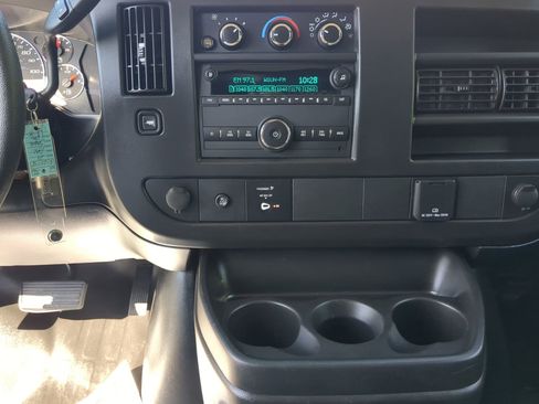 Used 2024 GMC Savana 2500 w/ Driver Convenience Package image 42