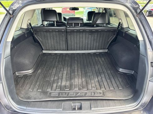 Used 2013 Subaru Outback 2.5i Limited AWD/4WD image 22