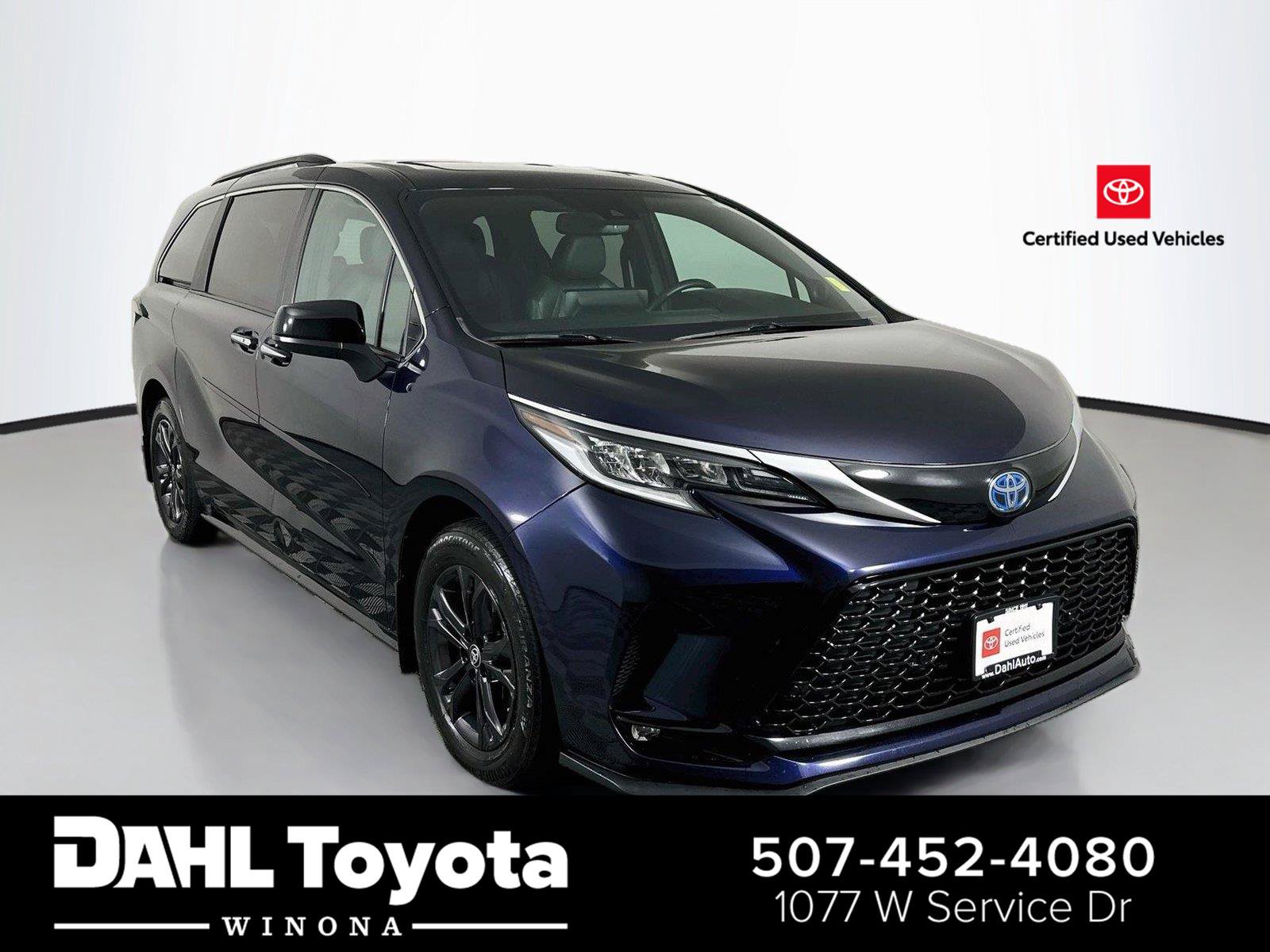 Certified 2024 Toyota Sienna XSE w/ XSE Plus Package AWD/4WD image 1