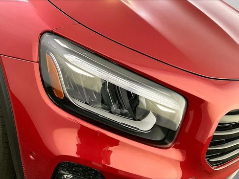 New 2026 Mercedes-Benz GLB 250 4MATIC image 16