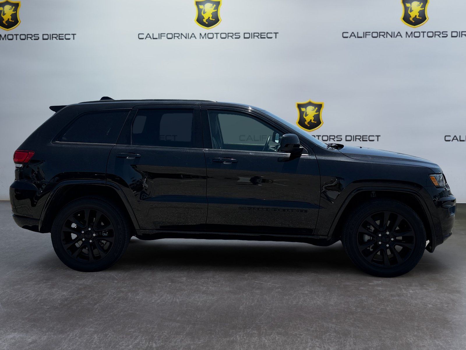 Used 2022 Jeep Grand Cherokee Laredo X RWD image 6