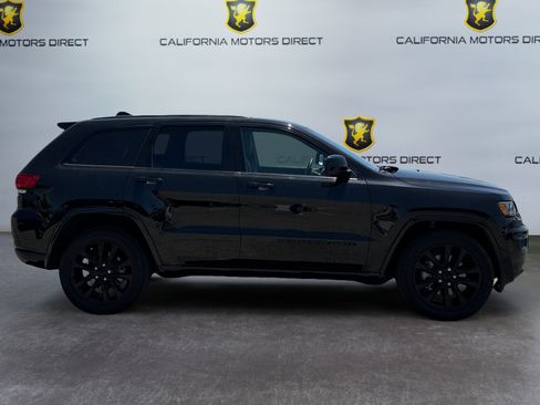 Used 2022 Jeep Grand Cherokee Laredo X RWD image 6