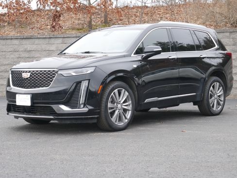 Certified 2022 Cadillac XT6 Premium Luxury w/ Technology Package image 1