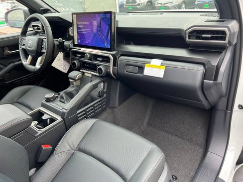 New 2026 Toyota 4Runner Limited AWD/4WD image 20