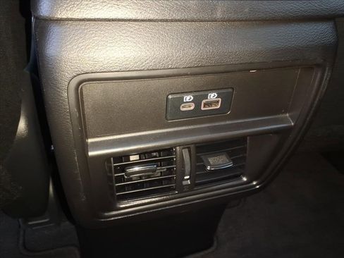 Used 2021 Nissan Murano SV image 10