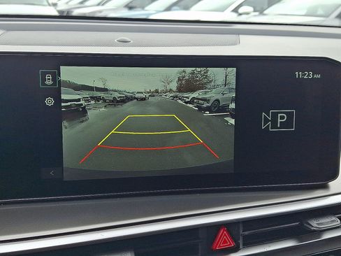 New 2026 Kia Sorento LX FWD image 14