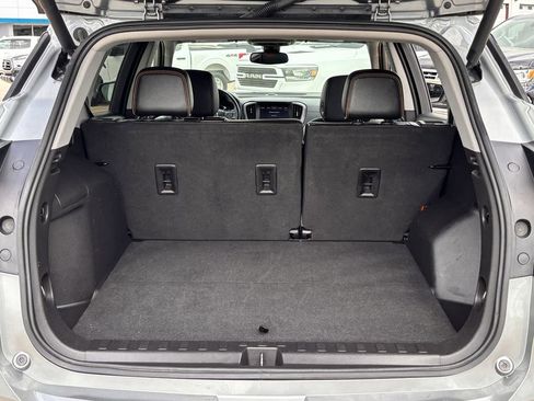 Used 2024 GMC Terrain AT4 image 26