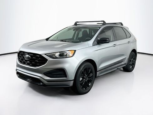 Used 2023 Ford Edge SE w/ Black Appearance Package AWD/4WD image 3