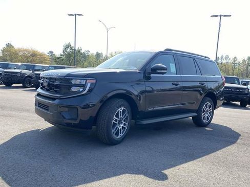 New 2026 Ford Expedition Active AWD/4WD image 7