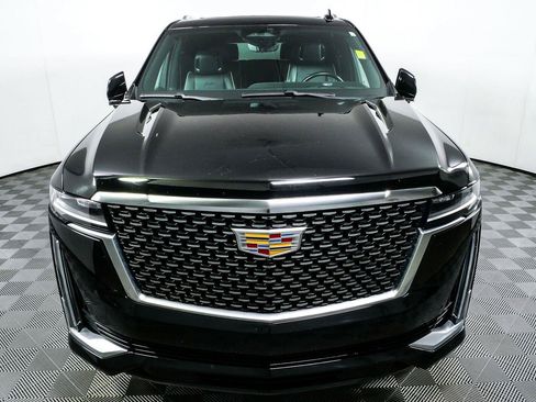 Used 2021 Cadillac Escalade Premium Luxury AWD/4WD image 28