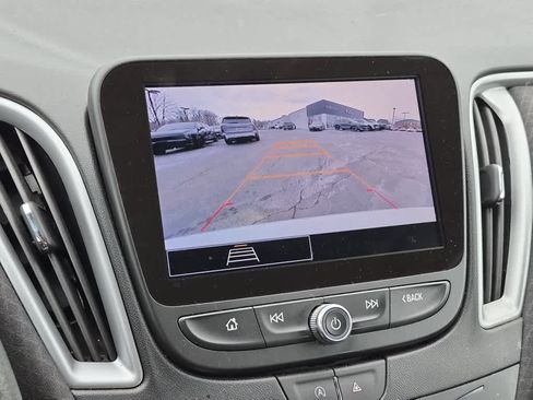 Used 2023 Chevrolet Malibu LT FWD image 24