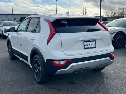 New 2026 Kia Niro LX FWD image 9