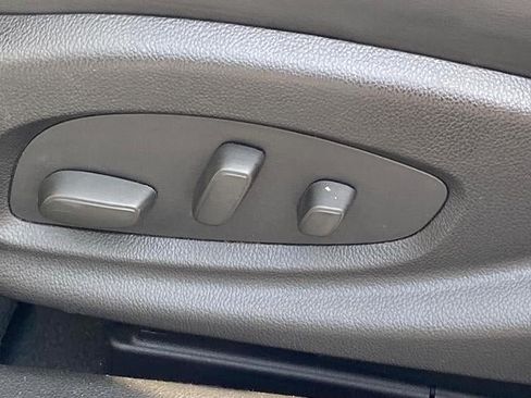 Used 2016 Buick LaCrosse Leather FWD image 15