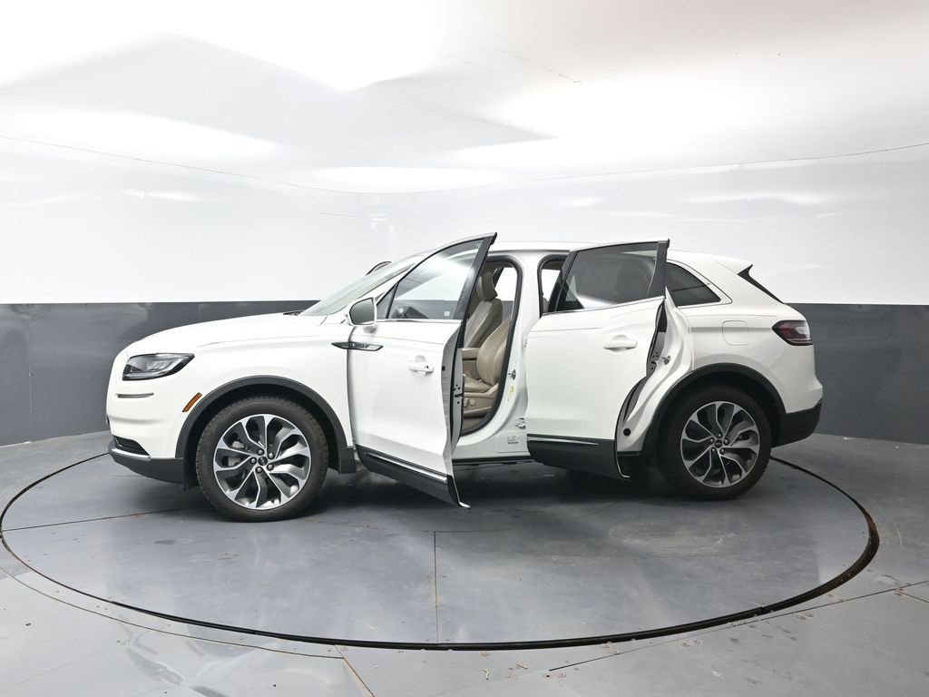 Used 2021 Lincoln Nautilus Reserve AWD/4WD image 57