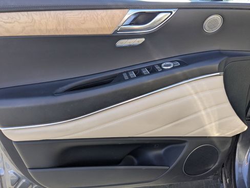 Used 2021 Genesis GV80 2.5T AWD/4WD image 14