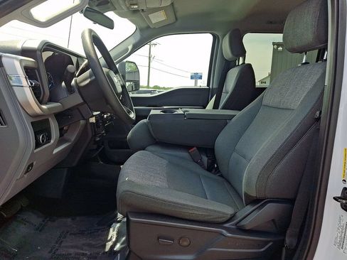 Used 2025 Ford F250 XLT AWD/4WD image 13
