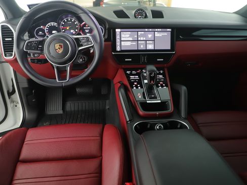 Used 2021 Porsche Cayenne Coupe AWD/4WD image 14