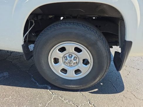 Used 2022 Nissan Frontier S w/ Technology Package image 21