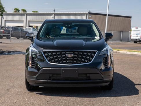 Used 2020 Cadillac XT4 Luxury FWD image 2