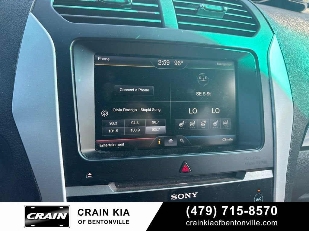Used 2014 Ford Explorer Limited w/ Equipment Group 301A FWD image 18