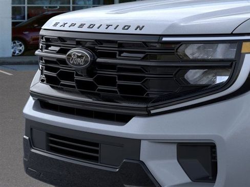 New 2025 Ford Expedition Platinum w/ Stealth Performance Package image 17