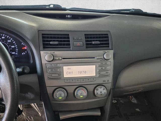 Used 2011 Toyota Camry LE FWD image 13