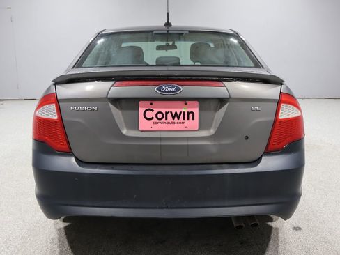 Used 2011 Ford Fusion SE image 3