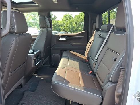 New 2026 GMC Sierra 1500 Denali w/ Denali Reserve Package AWD/4WD image 6