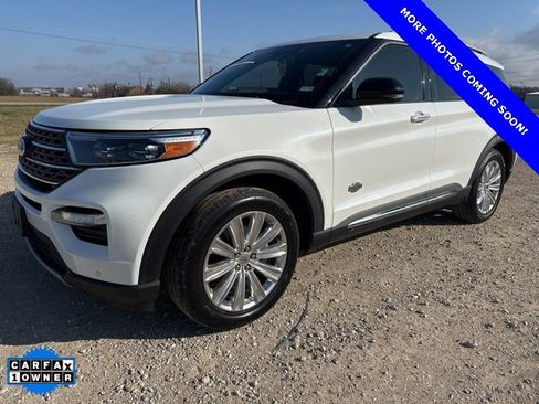 Used 2021 Ford Explorer King Ranch w/ Premium Technology Package image 2