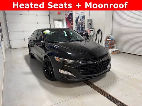 Used 2021 Chevrolet Malibu LT w/ Leather Package image 1