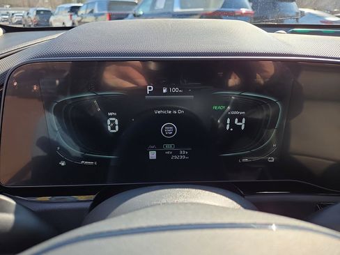 Certified 2024 Kia Niro SX Touring image 21