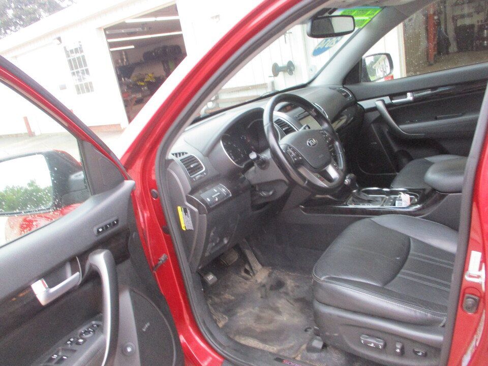 Used 2014 Kia Sorento SX w/ 3rd Row Package AWD/4WD image 27