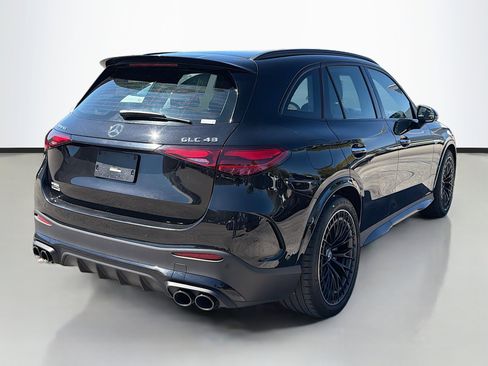 Used 2025 Mercedes-Benz GLC 43 AMG 4MATIC image 3