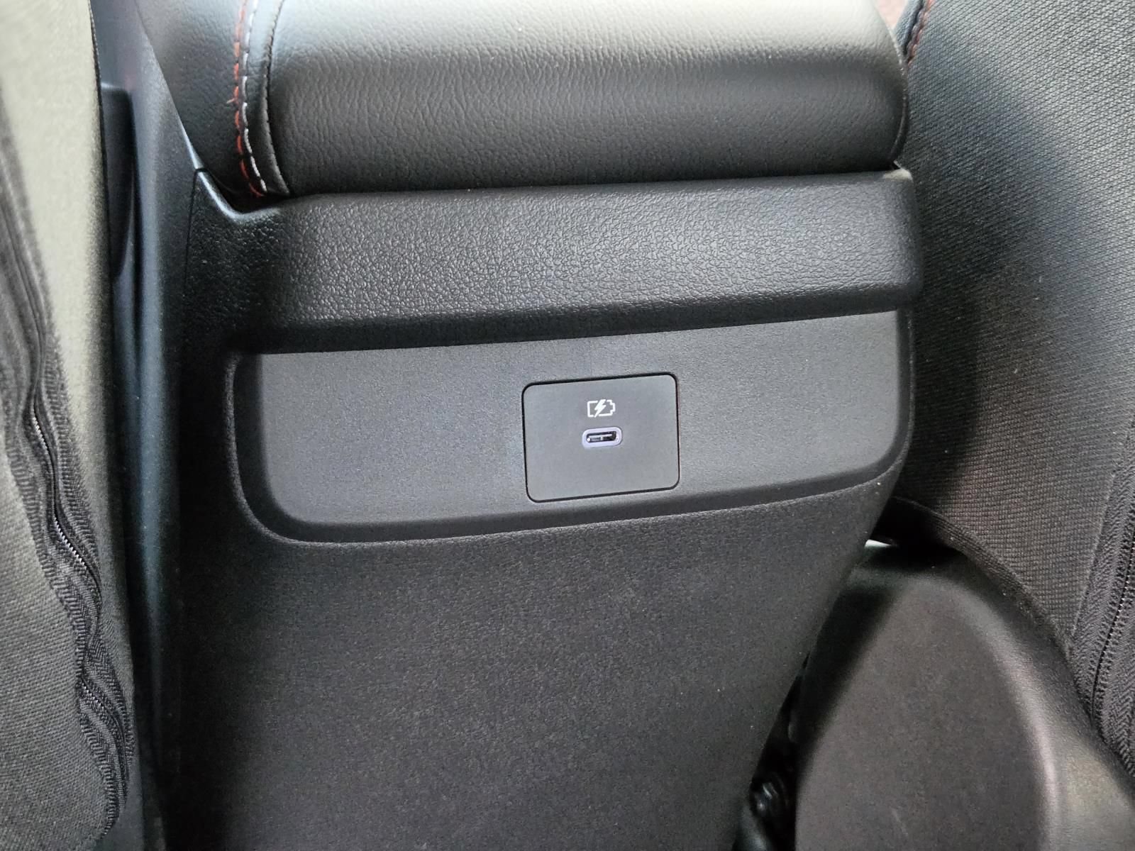 New 2027 Nissan Sentra SR w/ Floor Mat Package FWD image 13