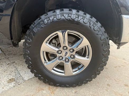 Used 2018 Ford F150 XLT w/ Equipment Group 301A Mid AWD/4WD image 12