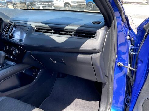 Used 2019 Honda HR-V Sport image 18