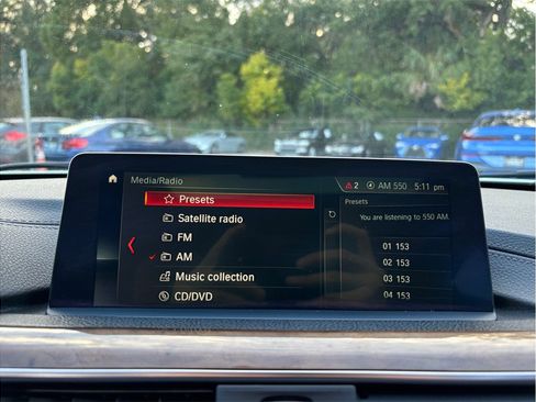 Used 2018 BMW 330i Sedan w/ Convenience Package image 24