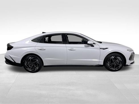 New 2026 Hyundai Sonata SEL FWD image 6
