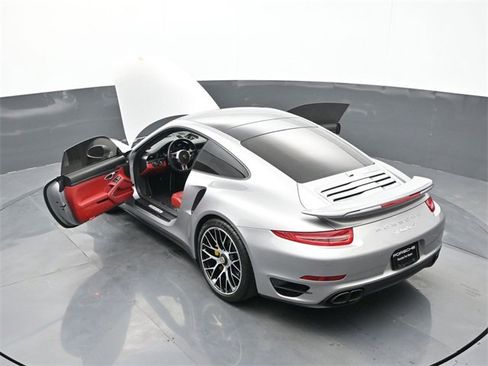 Certified 2014 Porsche 911 Turbo S image 25