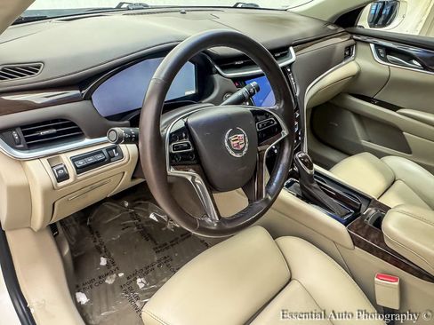 Used 2013 Cadillac XTS Premium AWD/4WD image 10
