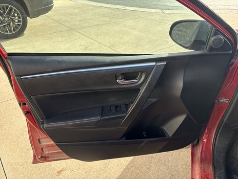 Used 2016 Toyota Corolla S image 14