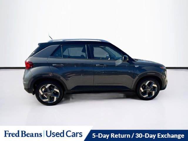 Certified 2023 Hyundai Venue Limited FWD image 11
