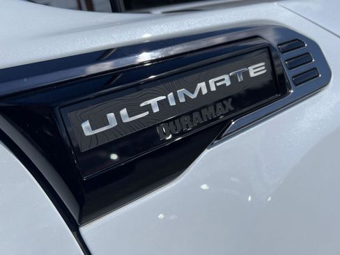 New 2026 GMC Sierra 2500 Denali Ultimate AWD/4WD image 3